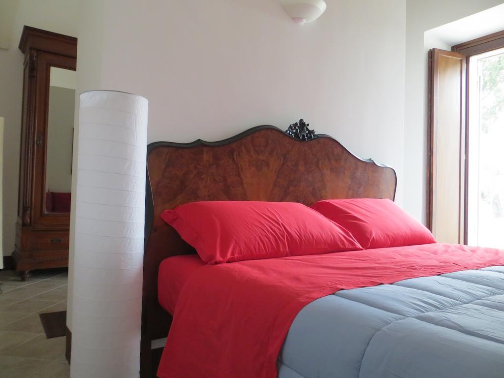 Agriturismo Occhineri Порто-Чезарео Номер фото